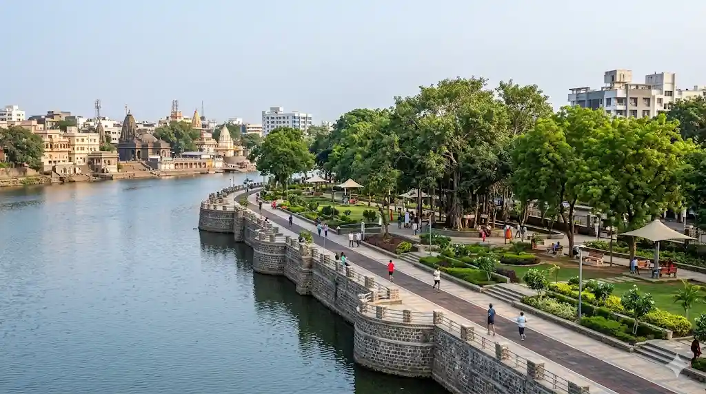 Devotees at Godavari River